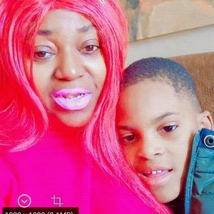 Meet your Posher, Nora